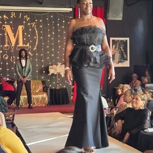 Elegant Black Strapless Gown with Belt